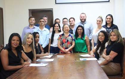 Tamiko dá posse a novos membros do Conselho Tutelar de Andradina