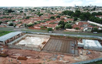 Obras da Piscina Olímpica atingem 30% em Andradina
