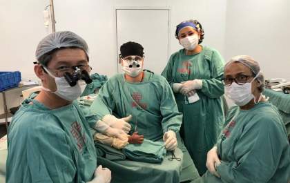 Equipe médica de MS realiza cirurgia para trocar dedos de criança