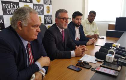 Polícia pede a prisão de 4 suspeitos de participação no assassinato do advogado