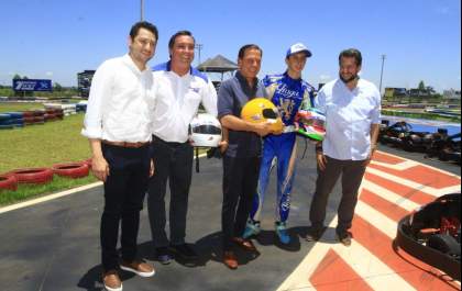 Em Birigui, Doria conhece kartódromo e recebe pedidos de Salmeirão