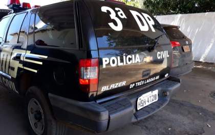 Mãe procura a polícia após ladrão roubar a filha em ponto de ônibus em Três Lagoas