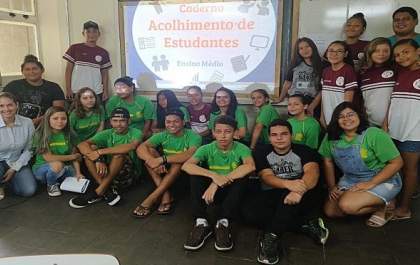 Escola de Autoria de Corumbá prepara jovens para a acolhida dos alunos no início do ano letivo