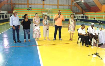 Com grande público, Encontro de Folia de Reis marca final de semana em Andradina