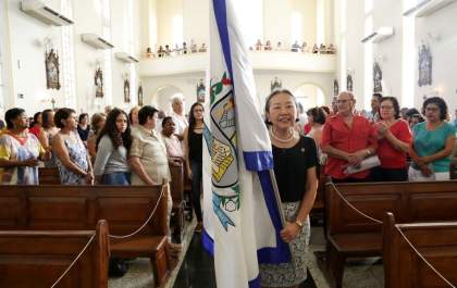 Centenas de fiéis participam de procissão de São Sebastião em Andradina