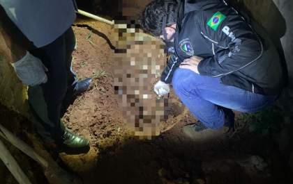 Corpo de menina de 13 anos é encontrado enterrado com membros amarrados&nbsp;