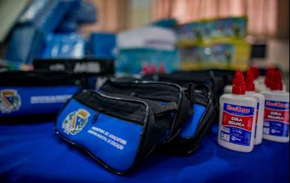 Alunos da rede municipal receberão materiais no primeiro dia de aula