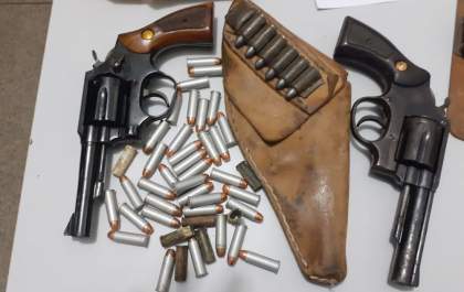 Polícia encontra armas após denúncia de briga entre fazendeiros em Água Clara