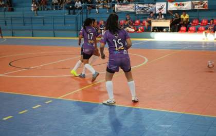 SEJUVEL abre inscrições para escolinha de futsal feminino
