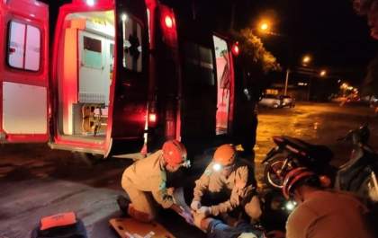 Motorista abre a porta do carro e atinge ciclista no Centro de TL