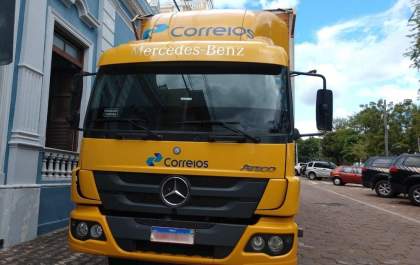 Caminhão terceirizado dos Correios é apreendido com 59 kg de cocaína