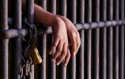 Agente penitenciário que praticou ato libidinoso contra garota de 13 anos é libertado pela justiça