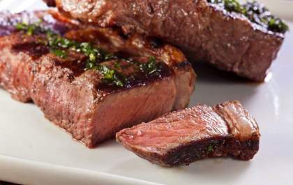 Na hora do corte: saiba observar o ponto da carne do seu churrasco&nbsp;