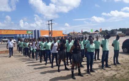 Proposta de colégios cívico-militares começa a ser implementada no Brasil