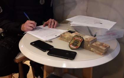 Coronavírus ajuda investigados por suposta fraude em universidade obterem a liberdade