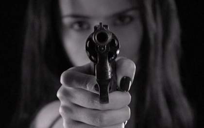 Mulheres sob medida protetiva poderão ter porte de arma de fogo