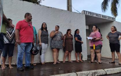 Pais denunciam falta de professores em escola estadual em Araçatuba