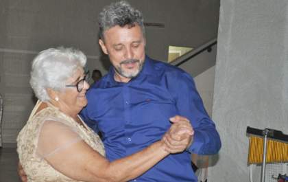 70 anos de Dona Nena é marcado por muita emoção em Castilho