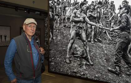 Exposição fotográfica de Sebastião Salgado chega a Birigui