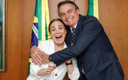 Na véspera da posse, Regina Duarte demite araçatubense e mais 14 bolsonaristas