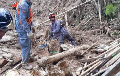 Forças Armadas apoiam ajuda humanitária na Baixada Santista
