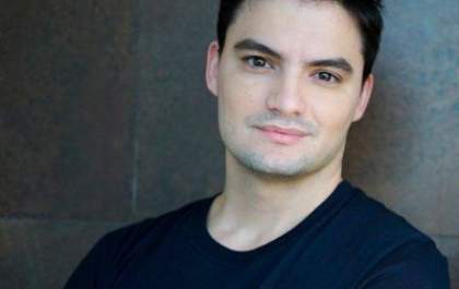 Felipe Neto anuncia licença maternidade ilimitada e outros benefícios na Netolab