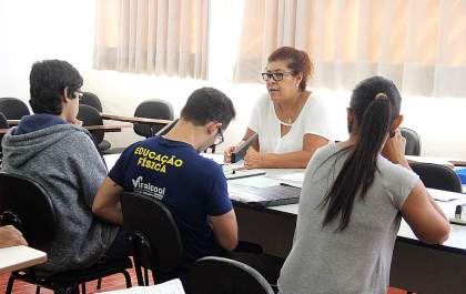 Prorrogadas inscrições pela internet da bolsa de estudos e auxílio-transporte