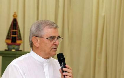 Bispo suspende abraço da paz em missas na dioscese de Araçatuba