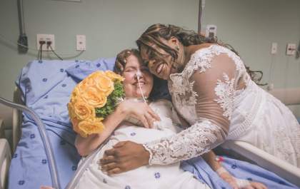 Valor da amizade: uma hora antes de se casar noiva visita amiga internada em estado grave