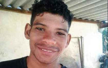 Homem tem mal súbito, cai de bicicleta é socorrido e morre em hospital