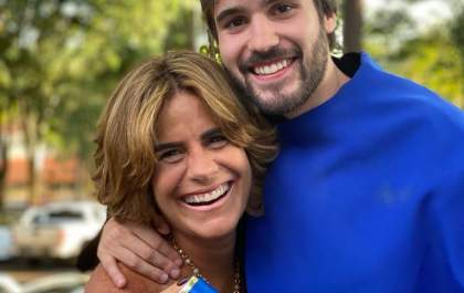 Família reunida para formatura