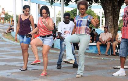 Flash Back embalou o domingo em Andradina