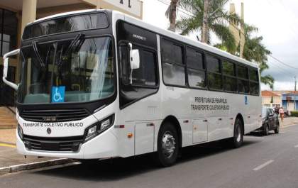 Com 9 casos suspeitos, Penápolis suspende transporte coletivo