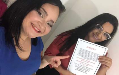 Moradores da região ajudam quem não pode sair de casa