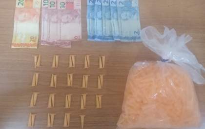Tapeceiro é preso pela Força Tática com cocaína