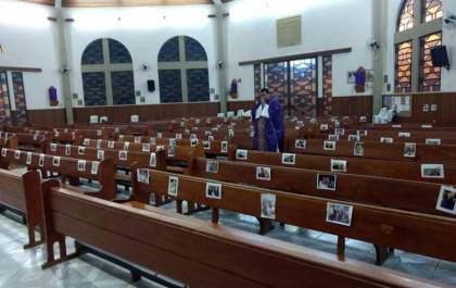 Paróquia faz ‘celebrações de foto presente’