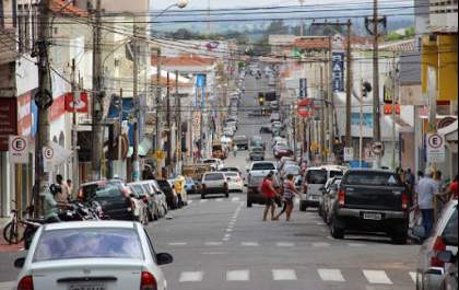 Sombra do desemprego chega ao comércio após novo decreto da prefeitura em Andradina