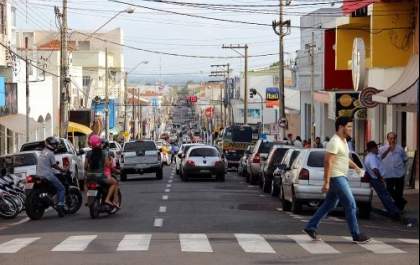 Prefeitura de Andradina revoga decreto que permitia reabertura do comércio
