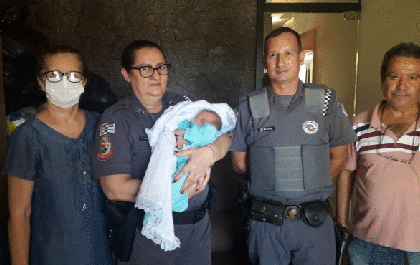 REVIRAVOLTA. Pais tentaram abandonar bebê mentindo tê-lo encontrado