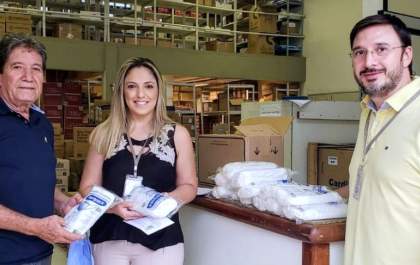 Shopping Praça Nova doa 1.500 máscaras à Santa Casa de Araçatuba