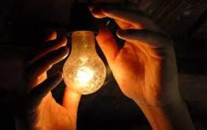 Covid-19: Governo isenta conta de energia