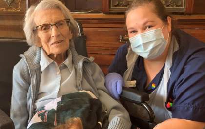 Mulher de 106 anos se recupera do novo coronavírus