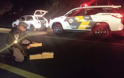 Dupla é presa em carro com 8,1 quilos de maconha em Araçatuba