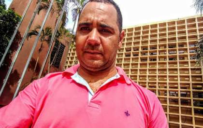 Cidadão pede a cassação de vereador por ter sido favorecido na Secretaria de Saúde
