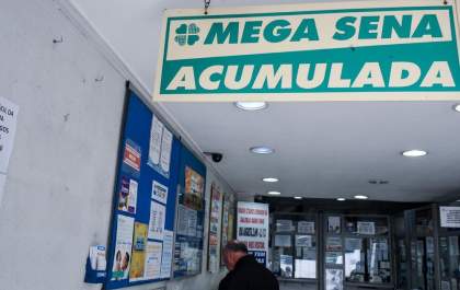 Ninguém acertou os seis números da Mega-Sena e prêmio vai a R$ 50 milhões