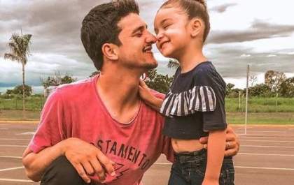 Conheça pai e filha três-lagoense que bombaram na internet