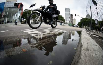 Câmara quer identificação de motos utilizadas em serviços de entrega em Birigui