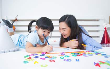 Sabia que você pode ajudar o seu filho a pensar em inglês?