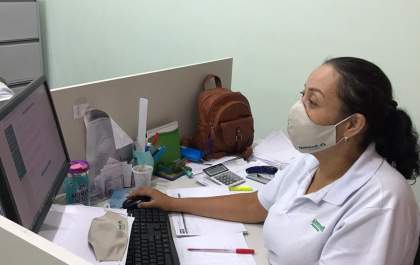Unimed Andradina realiza distribuição de máscaras para colaboradores
