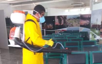 Aeroporto Municipal de Três Lagoas passa por sanitização da COVID-19